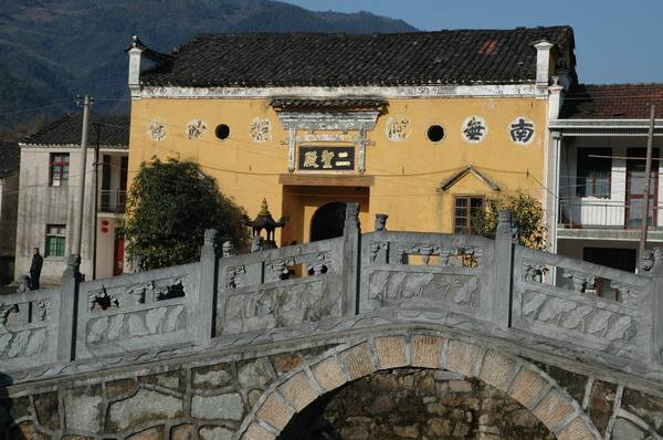 九华山九十九座名寺之二圣殿